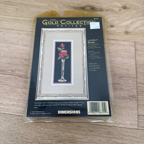 Dimensions Gold Collection Petites Cross Stitch Kit Lovely Rose Vase 6741 NEW - Picture 1 of 6